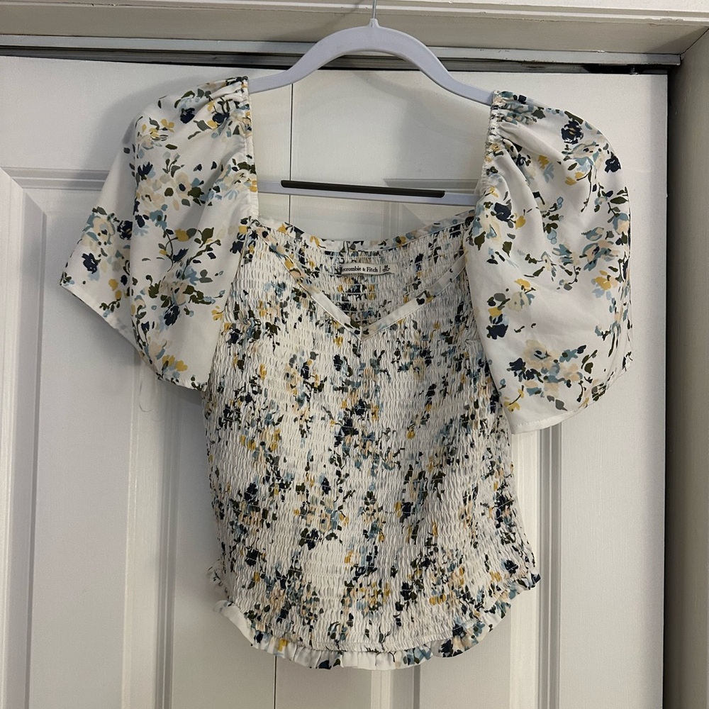 Abercrombie floral top